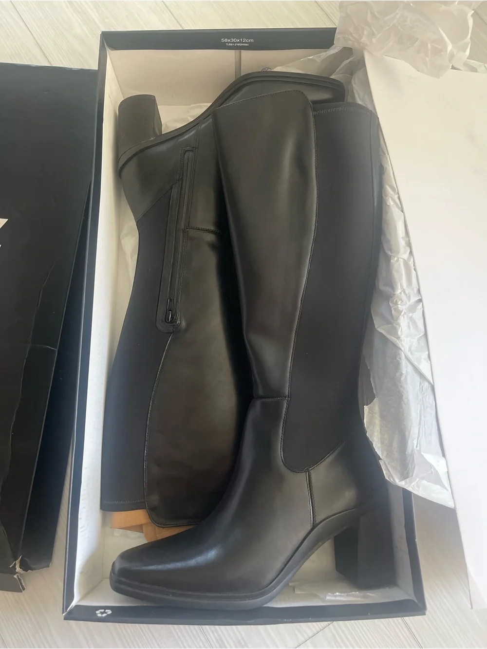Naturalizer brand new